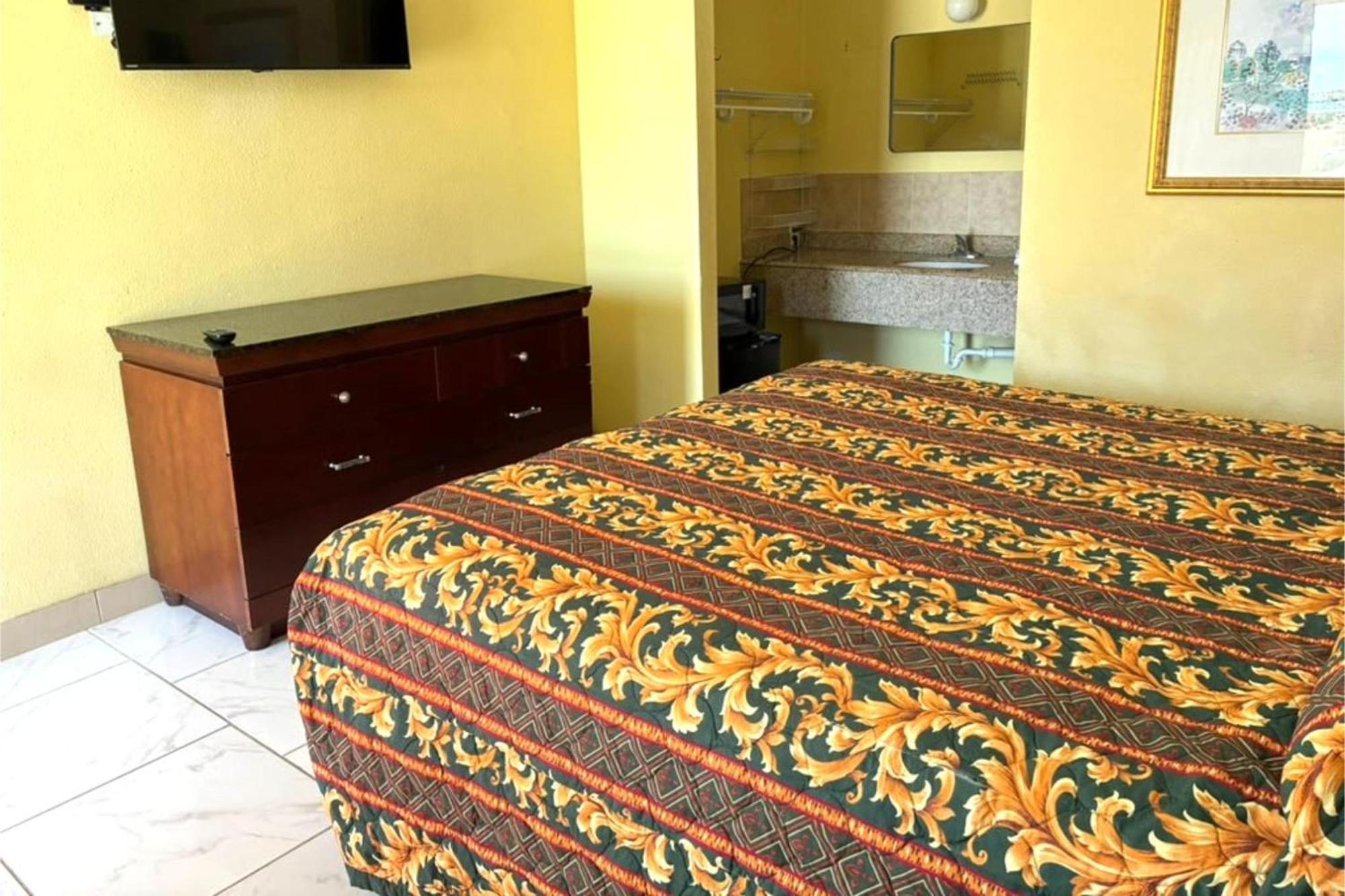King Bed Non-Smoking