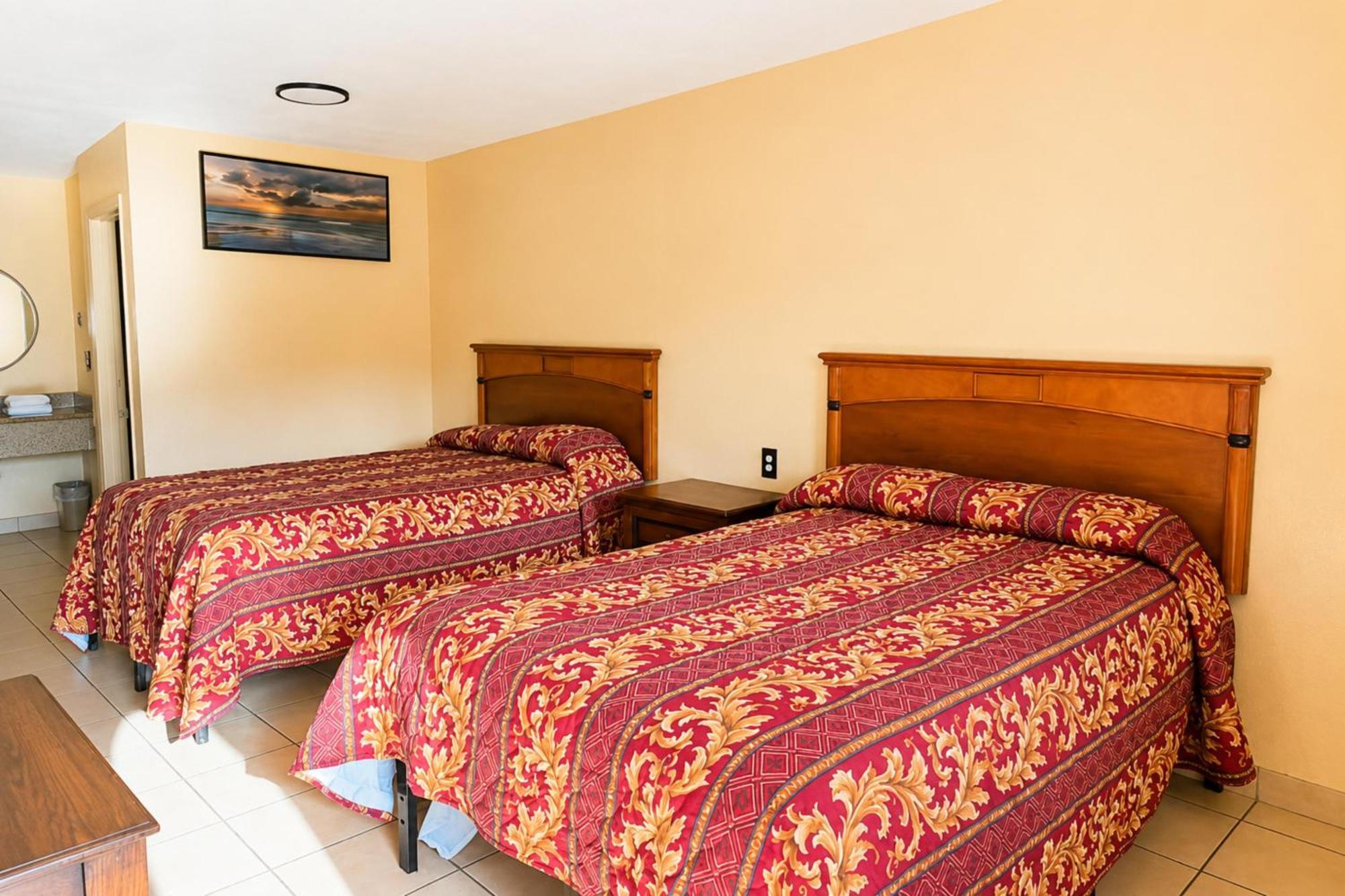 2 Full Bed Smoking