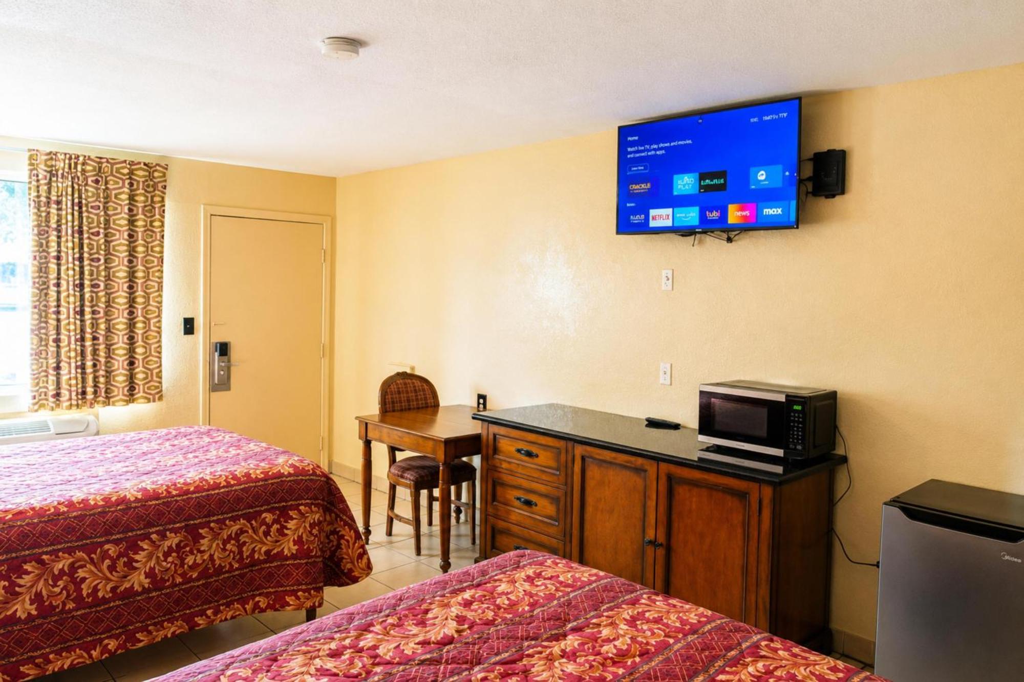 2 Full Bed Smoking