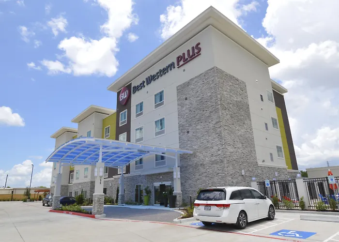 Best Western Plus Inn & Suites